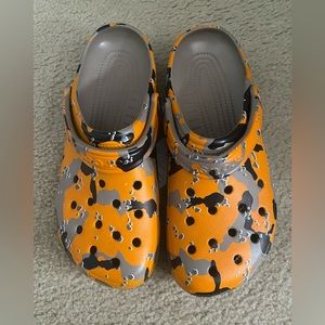 Brand New Crocs Classic Printed Camo, Men (10)/ Women(12)